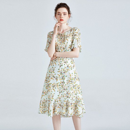 Short Sleeve Women Mulberry Silk Dress Elegant Waist Thin Ruffle Skirt Short Sleeve Women Mulberry Silk Dress Elegant Waist Thin Ruffle Skirt