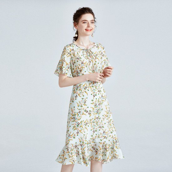 Short Sleeve Women Mulberry Silk Dress Elegant Waist Thin Ruffle Skirt Short Sleeve Women Mulberry Silk Dress Elegant Waist Thin Ruffle Skirt