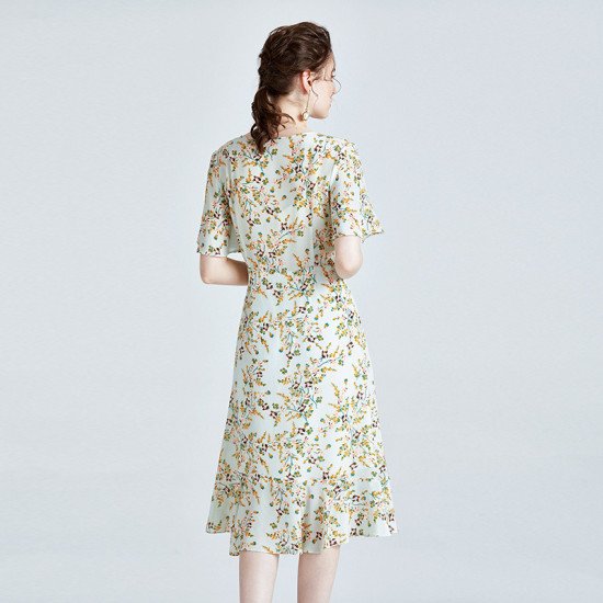 Short Sleeve Women Mulberry Silk Dress Elegant Waist Thin Ruffle Skirt Short Sleeve Women Mulberry Silk Dress Elegant Waist Thin Ruffle Skirt